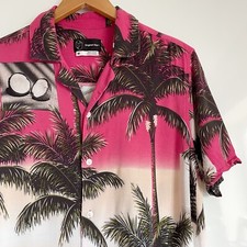 Original Use Hawaiian Shirt Men’s Pink Palm Tree Coconut Short Sleeved Size M