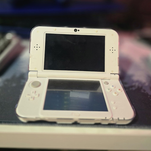 Nintendo new 3ds white - xl,