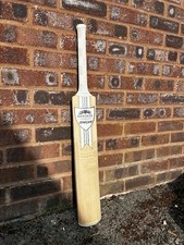 Newbery renegade cricket bat - newbery,