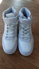 Primark White And Grey Size 7