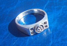 4.2 GRAM 925 SILVER CHARLES RENNIE MACKINTOSH INSPIRED LADIES RING IN SIZE R