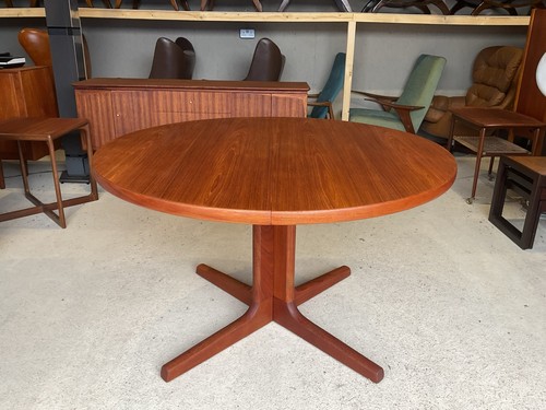 Double extending round - extending, dining