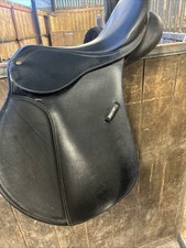 Wintec Black GP Saddle 17"