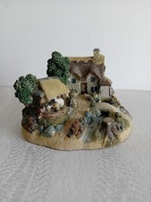 ACADEMY Miniature Collectable