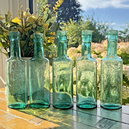 Vintage aqua green - aqua, oval