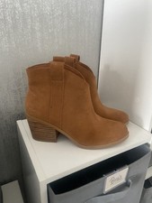 Toms Constance Tan Suede