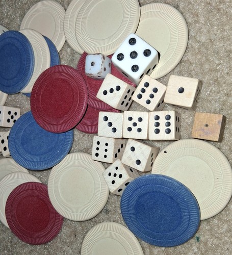Antique clay chips dice - "clay,