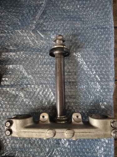 Kawasaki kmx 200 lower - kmx, yoke
