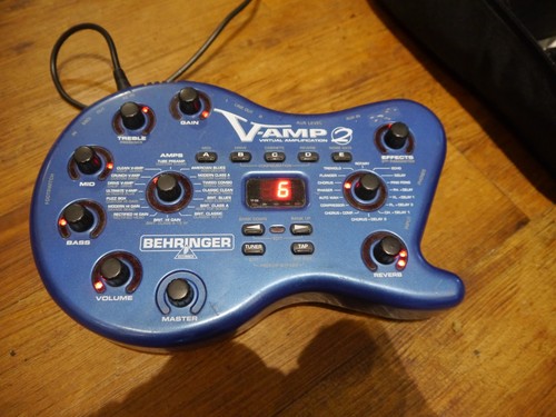 Behringer amp with - behringer-v-amp, bag