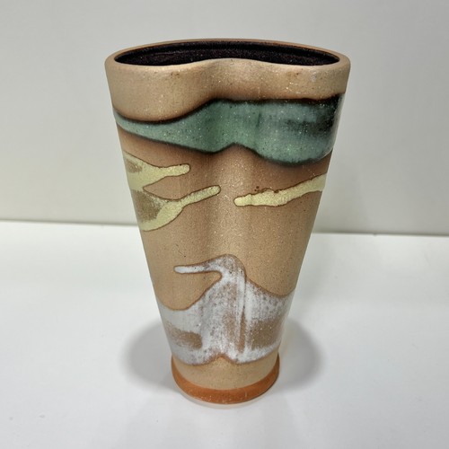 Signed studio pottery - pottery, 7"
