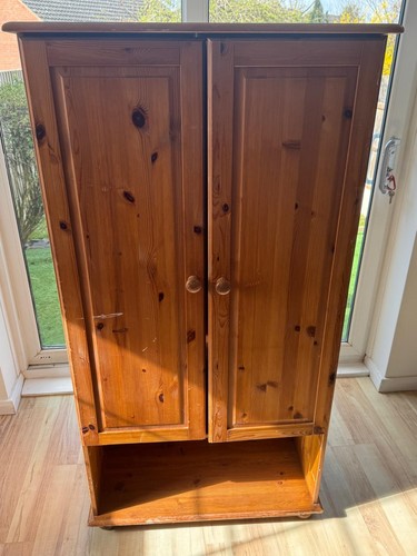 Lovely pine wardrobe with - lovely,