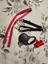 Dog leads job lot, 1 retractable,   1 short and 1 car seat belt restraint VGC