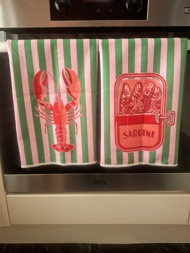 Pack lobster and - 2, sardine