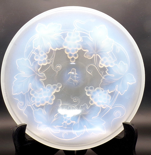 Beautiful signed lalique - beautiful, r