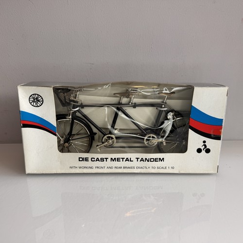 Die cast model - die, scale
