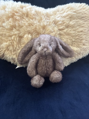 Small rare retired jellycat - rare,