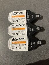 3 xAccu-chek mobile test