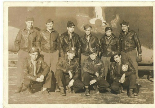 Vtg wwii bomber crew - b-17,