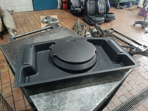 Genuine audi v12 - genuine, q7
