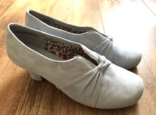 UK6.5 Light Powder Blue Suede