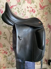 17in Black Kent and Masters MDS Dressage Saddle