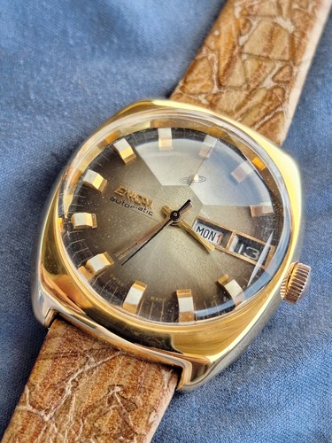Vintage enicar day date - vintage,