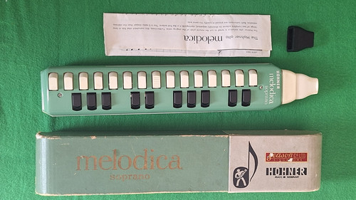 Vintage hohner melodica - hohner,