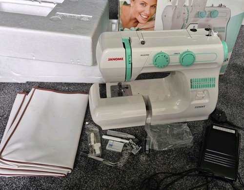 Janome 2200xt sewing machine - janome,
