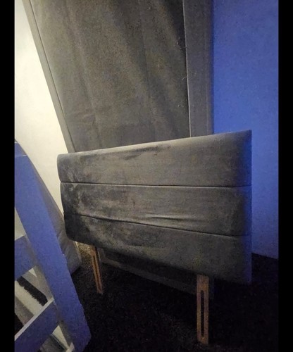 Single bed with headboard - with,