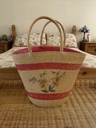 Vintage lined floral wicker - lined,