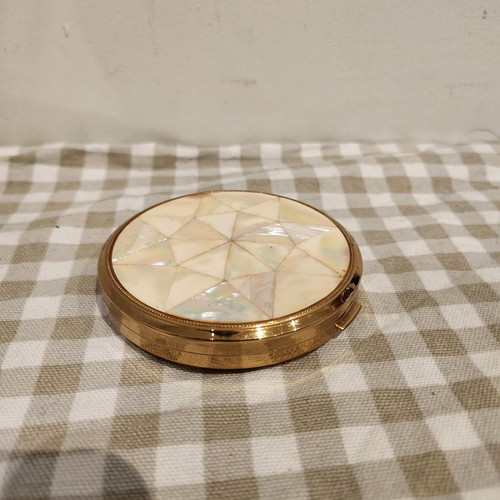 Vintage 1950s melissa powder - vintage,