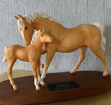 BESWICK HORSE MARE & FOAL SPIRIT OF AFFECTION PALOMINO MATT  2689/2536 PERFECT