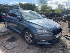 Skoda Superb 2017 1.6 tdi Hatchback grey LF7Y **BREAKING SPARES**  WIPER ARM