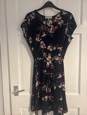 Billie & Blossom Navy Floral