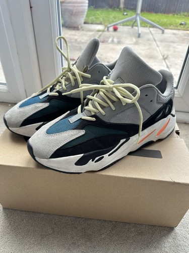 Adidas yeezy boost - adidas, wave