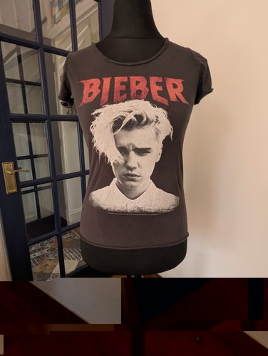 Amplified justin bieber - amplified,