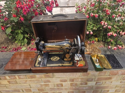 Vintage singer sewing - singer,