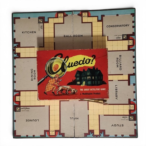 Waddingtons cluedo board game - cluedo,