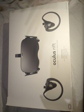 Oculus Rift VR Gaming Headset, 2x controllers, 2x sensors fully boxed PC only