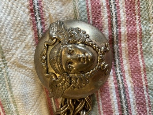 Butler wilson gold metal - butler,