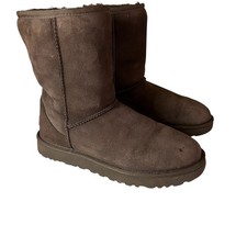 UGG Women’s Size 9 Classic