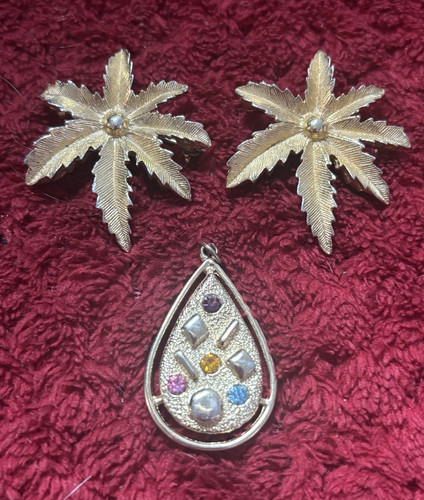 Sarah coventry 1960s maple - sarah,