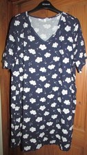 Bonmarche,Ladies navy/white clouds & stars nightie  size 24-26,nwot