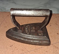 Vintage Cast Iron Flat Iron