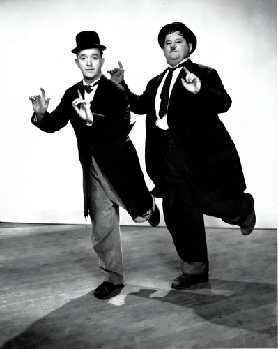 Stan laurel oliver hardy - oliver, x