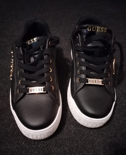 Guess black low - guess, top