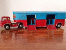 CORGI TOYS ARTICULATED HORSE BOX CHIPPERFIELDS CIRCUS DIECAST 1960's