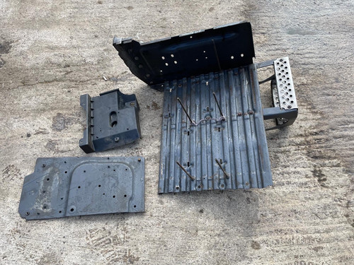 Volvo 2015 battery tray - 2015,