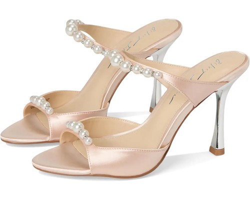 New betsy johnson lacy - new,