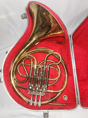 Getzen french horn with - horn, case
